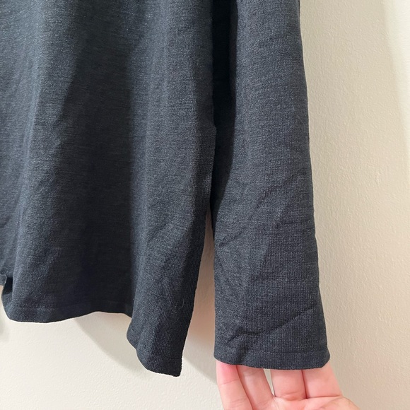 Eileen Fisher Black Silk Blend V-Neck Long Sleeve Blouse Size Medium - Picture 5 of 10